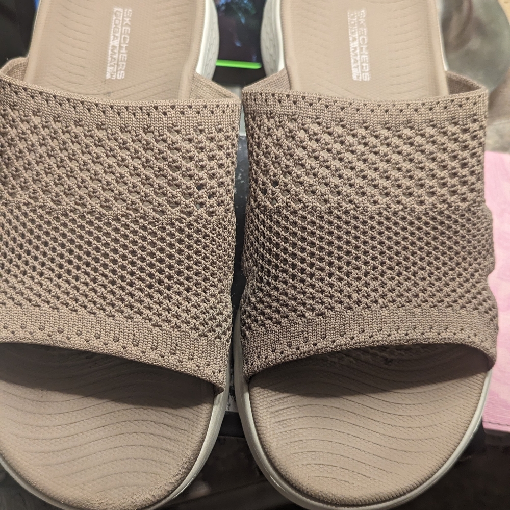 Skechers Goga Mat Women's Tan Slide Sandals